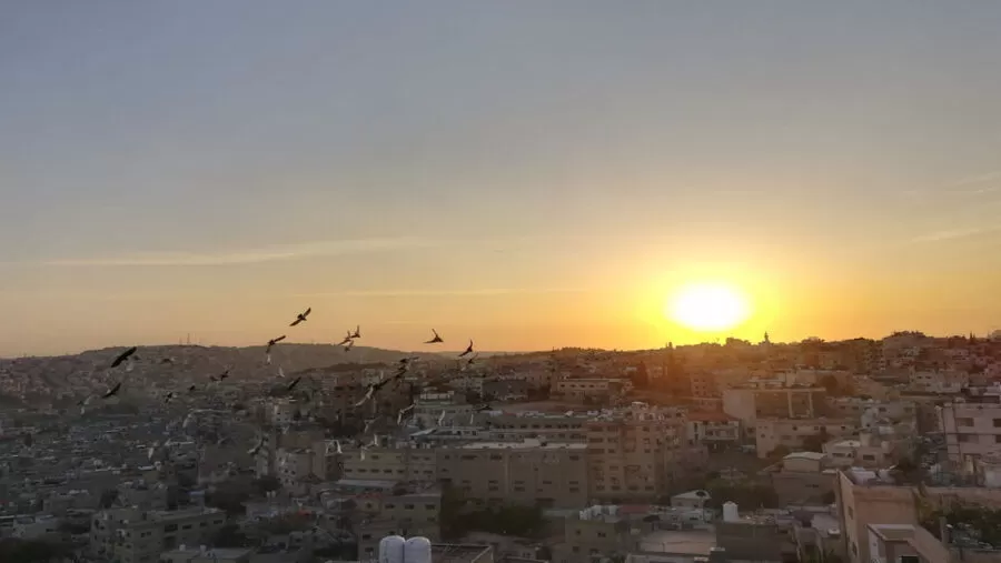 مدار الساعة,الطقس في الأردن اليوم,طقس الأردن,طقس العرب,طقس العرب الاردن,درجات الحرارة العظمى والصغرى,درجات الحرارة,الأرصاد الجوية,البحر الميت,1. #الطقس_في_الأردن,2. #درجات_الحرارة_العالية,3. #الرياح_الشمالية_الغربية