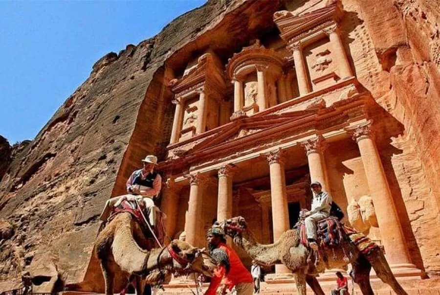 مدار الساعة,أخبار السياحة في الأردن,وزير السياحة والآثار,الملك عبدالله الثاني,دائرة الآثار العامة,المجلس الأعلى لحقوق الأشخاص ذوي الإعاقة,1. #تمكين_ذوي_الإعاقة_في_السياحة,2. #السياحة_للجميع,3. #ترخيص_أدلاء_سياحيين_ذوي_الإعاقة