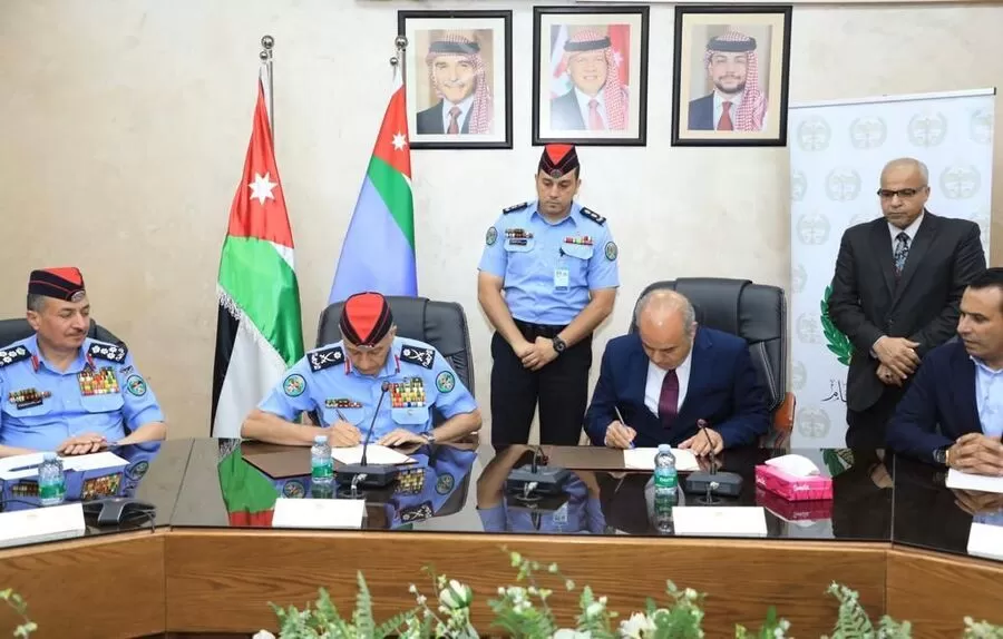 مدار الساعة,مناسبات أردنية,وزير التربية والتعليم,الدكتور عزمي محافظة,عزمي محافظة,مديرية الأمن العام,الأمن العام,وزارة التربية والتعليم,مركز السلم المجتمعي,#تعزيز_دور_الطلبة #نبذ_العنف_والكراهية #العمل_التطوعي_وخدمة_المجتمع