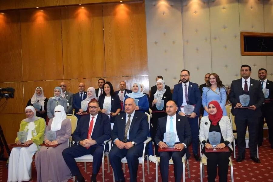 مدار الساعة,أخبار الأردن,اخبار الاردن,رئيس الوزراء,الملك عبدالله الثاني,رئاسة الوزراء,المركز الوطني للبحوث الزراعية,وزارة الزراعة,وزارة الصحة,مؤسسة التدريب المهني,وزارة التربية والتعليم,التدريب المهني,1. #جائزة_الموظف_المثالي,2. #تحديث_القطاع_العام,3. #تطوير_القدرات_المؤسسية