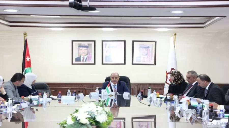مدار الساعة,أخبار اقتصادية,وزير الصناعة والتجارة والتموين,وزير العمل,وزارة الصناعة والتجارة,وزارة الصناعة,1. #حماية_المستهلك,2. #توعية_المستهلكين,3. #تطبيق_قانون_حماية_المستهلك