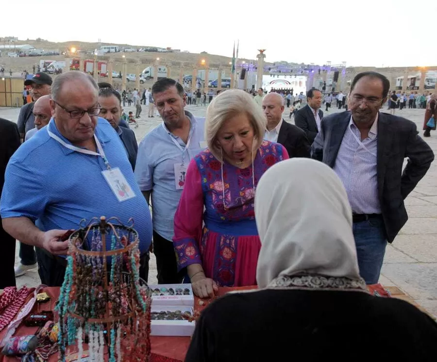 مدار الساعة,أخبار ثقافية,وزيرة الثقافة,الأمن العام,#مهرجان_جرش_للثقافة_والفنون,#زيارة_الفنانين_المشاركين,#الحرف_اليدوية_والفنون_التشكيلية