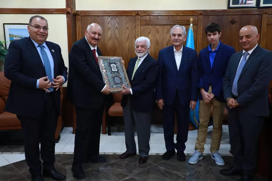 مدار الساعة,أخبار الجامعات الأردنية,الأمير علي بن نايف,مركز التوثيق الملكي الأردني الهاشمي,جامعة الزرقاء