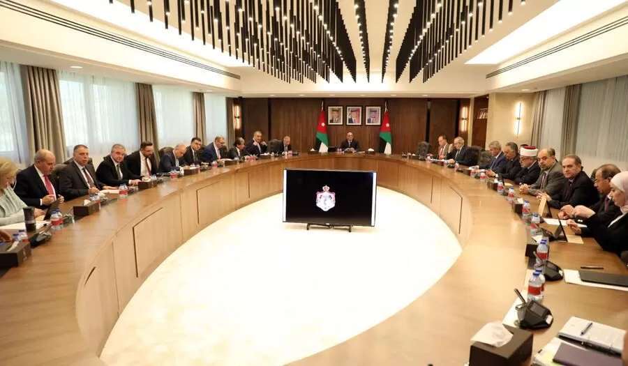 مدار الساعة,أخبار الأردن,اخبار الاردن,وزير المالية,وزير التخطيط والتعاون الدولي,رئيس الوزراء,دائرة المشتريات الحكومية,رئاسة الوزراء,البنك المركزي