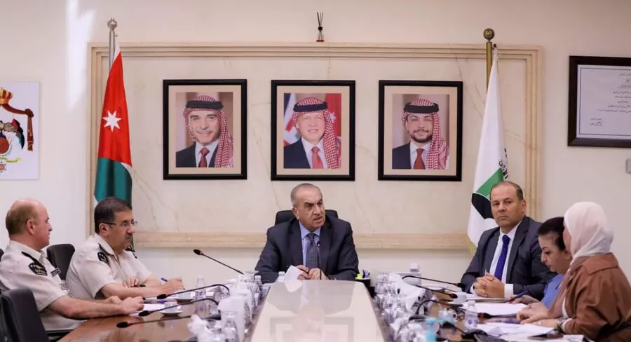 مدار الساعة,أخبار الأردن,اخبار الاردن,وزير الأشغال العامة والإسكان,وزير النقل,ماهر أبو السمن,صندوق استثمار أموال الضمان الاجتماعي,الجمارك الأردنية,وزارة الأشغال,الضمان الاجتماعي