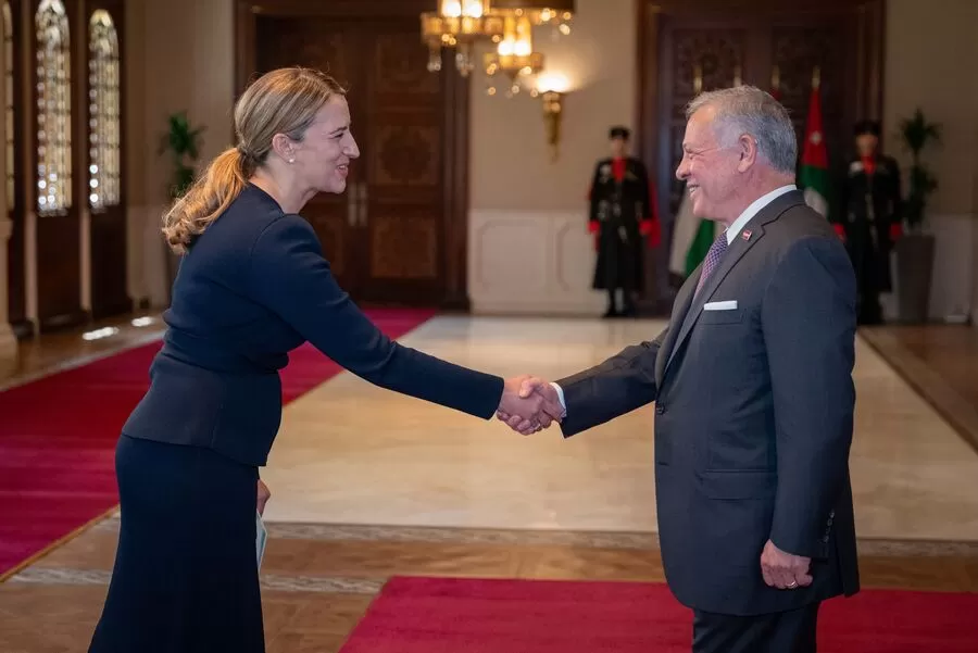 مدار الساعة,أخبار الأردن,اخبار الاردن,نائب رئيس الوزراء,وزير الخارجية وشؤون المغتربين,الملك عبدالله الثاني,الاتحاد الأوروبي,الحسين بن طلال,الملك المؤسس,عبدالله بن الحسين,طلال بن عبدالله,رئيس الوزراء,أيمن الصفدي,الديوان الملكي الهاشمي,قصر بسمان