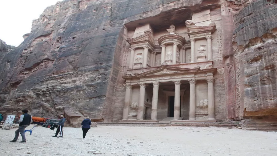 مدار الساعة,أخبار السياحة في الأردن,عبدالرزاق عربيات,دائرة الآثار العامة,هيئة تنشيط السياحة,وزارة السياحة,مواقع التواصل الاجتماعي
