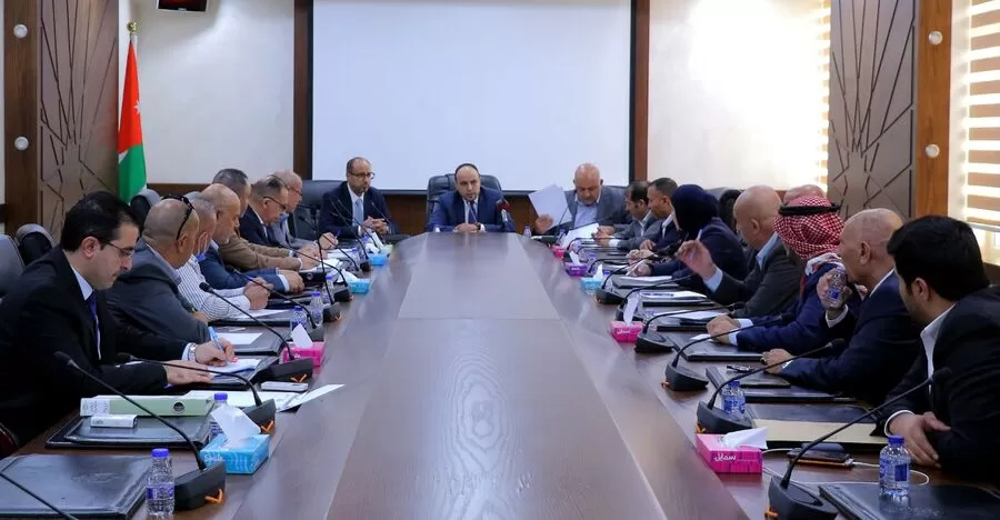 مدار الساعة,أخبار مجلس النواب الأردني,يزن الشديفات,وزارة المياه والري,المؤسسة العامة للضمان الاجتماعي,وزارة المياه,ديوان المحاسبة