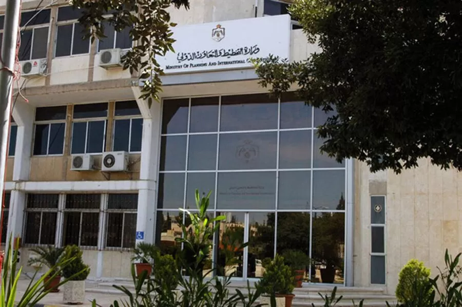 مدار الساعة,أسرار أردنية,وزير التخطيط والتعاون الدولي