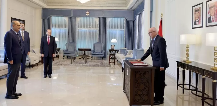 مدار الساعة,أخبار الأردن,اخبار الاردن,وزير الصحة,الدكتور فراس الهواري,رئيس الوزراء,المركز الوطني لمكافحة الأوبئة,رئاسة الوزراء,الإرادة الملكية السامية