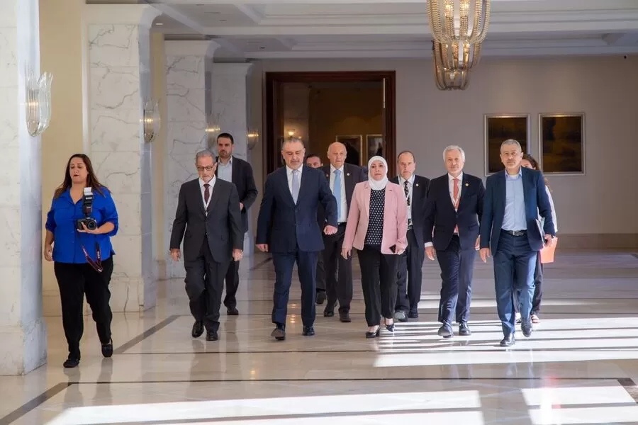 مدار الساعة,مناسبات أردنية,نائب رئيس الوزراء,وزيرة النقل,رئيس الوزراء,البحر الميت