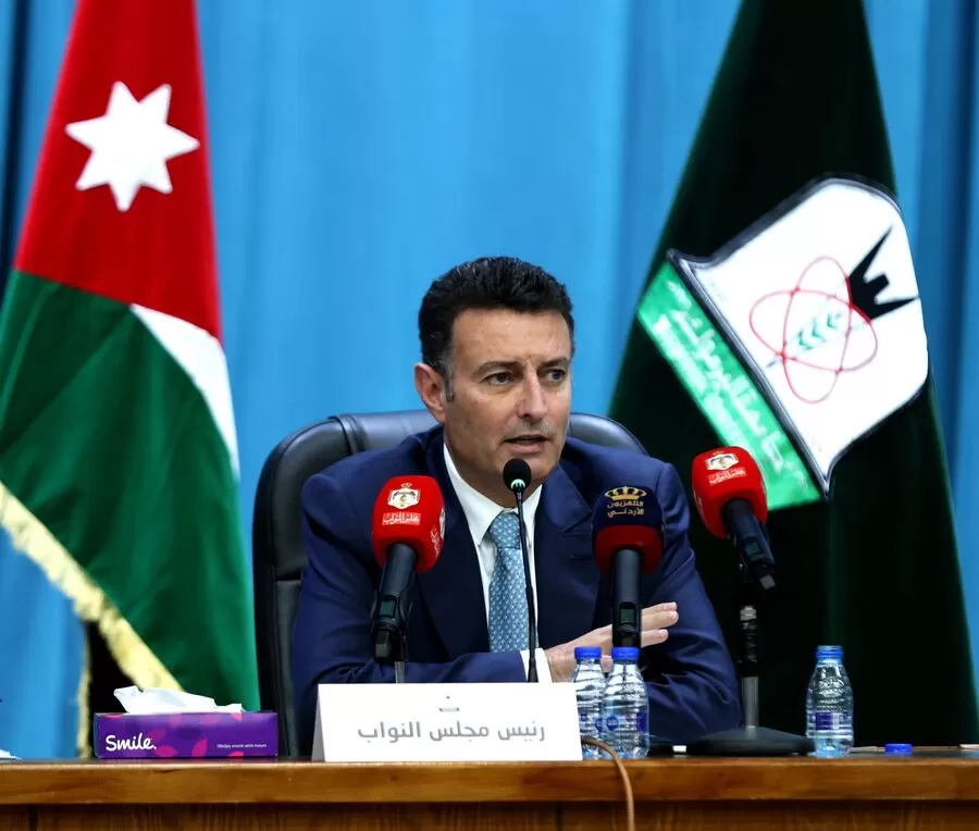 مدار الساعة,أخبار مجلس النواب الأردني,الملك عبدالله الثاني,الملكة رانيا العبدالله,مجلس النواب,جامعة اليرموك,قطاع غزة,سلاح الجو الملكي
