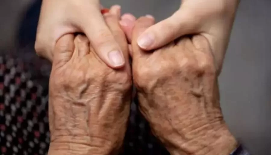 مدار الساعة,أخبار خفيفة ومنوعة,وسائل التواصل الاجتماعي