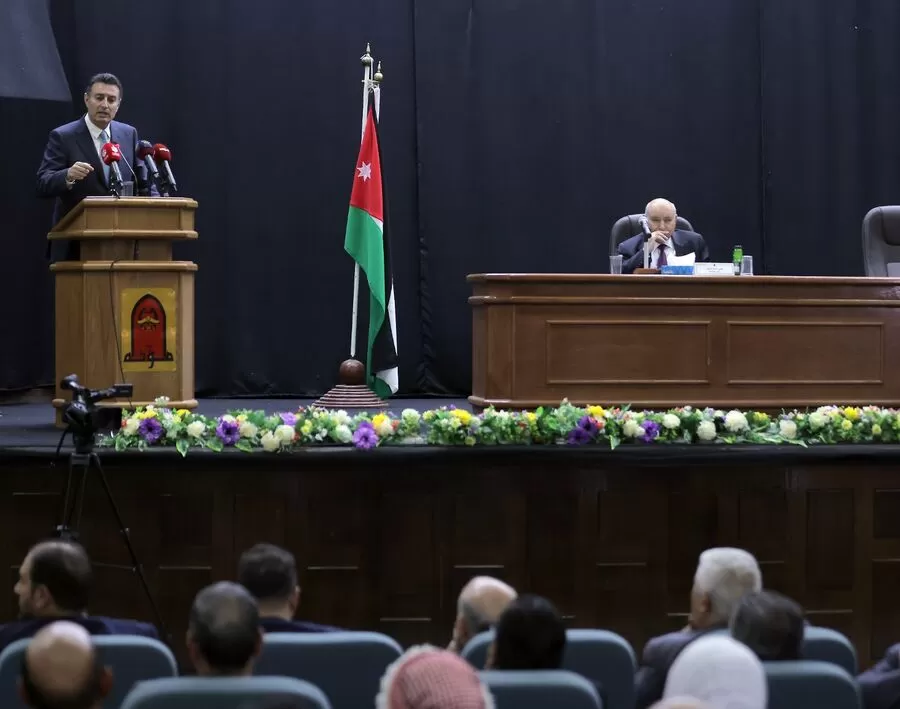 مدار الساعة,أخبار مجلس النواب الأردني,الملك عبدالله الثاني,الملكة رانيا العبدالله,الحسين بن عبدالله الثاني,الملك عبد الله الثاني,مجلس النواب,جامعة مؤتة,قطاع غزة,المستشفى الميداني الأردني,سلاح الجو الملكي