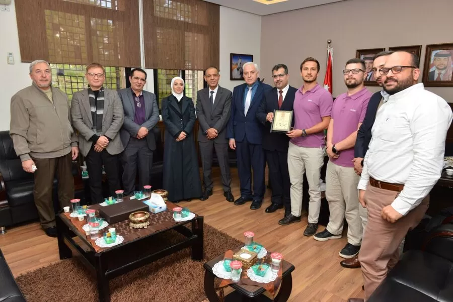 مدار الساعة,أخبار الجامعات الأردنية,جامعة البترا,التجارة الإلكترونية