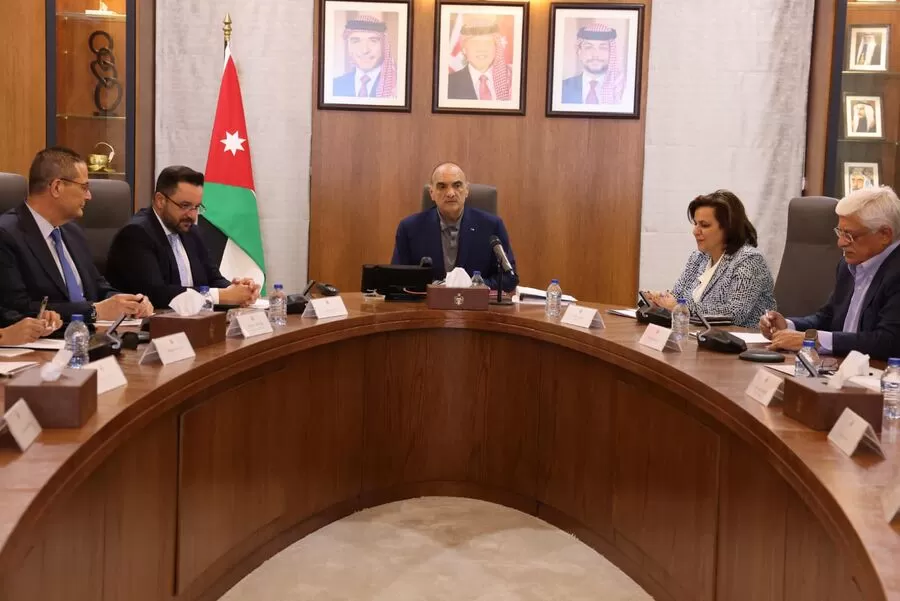 مدار الساعة,أخبار الأردن,اخبار الاردن,وزيرة الاستثمار,رئيس الوزراء,الملك عبدالله الثاني,القوات المسلحة الأردنية,رئاسة الوزراء,وزارة الاستثمار,القوات المسلحة,قطاع غزة,الضفة الغربية,الجيش العربي