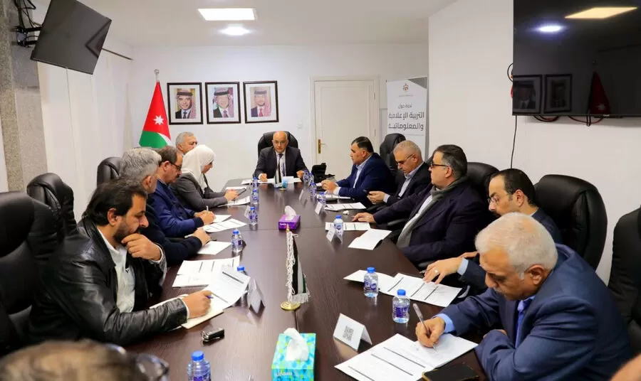 مدار الساعة,أخبار الأردن,اخبار الاردن,وزير الاتصال الحكومي,الملك عبد الله الثاني,الهيئة الخيرية الأردنية الهاشمية,القوات المسلحة الأردنية,مركز الحسين للسرطان,الأمم المتحدة,القوات المسلحة,أونروا,قطاع غزة,الضفة الغربية,وزارة الاتصال الحكومي,سلاح الجو الملكي,المستشفى الميداني الأردني