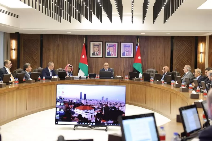 مدار الساعة,أخبار الأردن,اخبار الاردن,نائب رئيس الوزراء,وزير الصناعة والتجارة والتموين,رئيس الوزراء,وزارة الصناعة والتجارة,كورونا,القوات المسلحة الأردنية,الملك عبدالله الثاني,وزارة النقل,المؤسسة الاستهلاكية المدنية,وزارة الصناعة,الاستهلاكية المدنية,القوات المسلحة,المؤسسة الاستهلاكية العسكرية,قطاع غزة,الضفة الغربية,الجيش العربي,البنك المركزي,الميزان التجاري