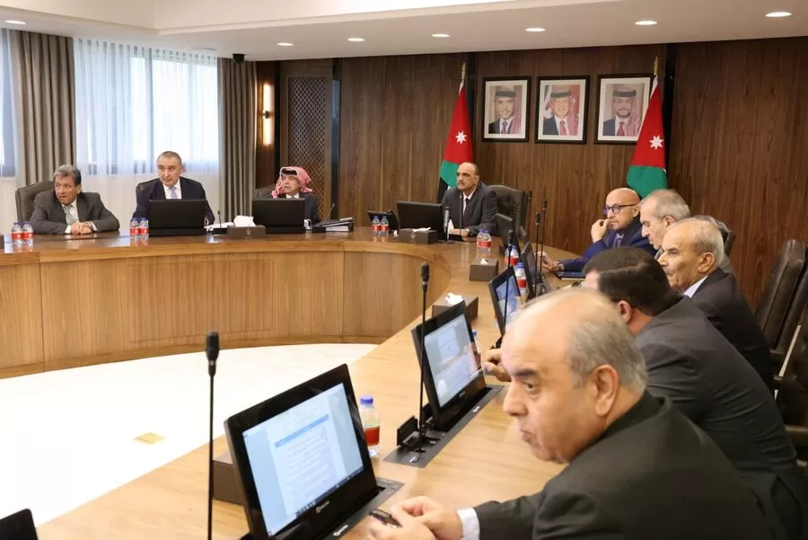 مدار الساعة,أخبار الأردن,اخبار الاردن,وزير الصناعة والتجارة والتموين,رئيس الوزراء,دائرة الأراضي والمساحة,ديوان التشريع والرأي,هيئة تنظيم قطاع الطاقة والمعادن