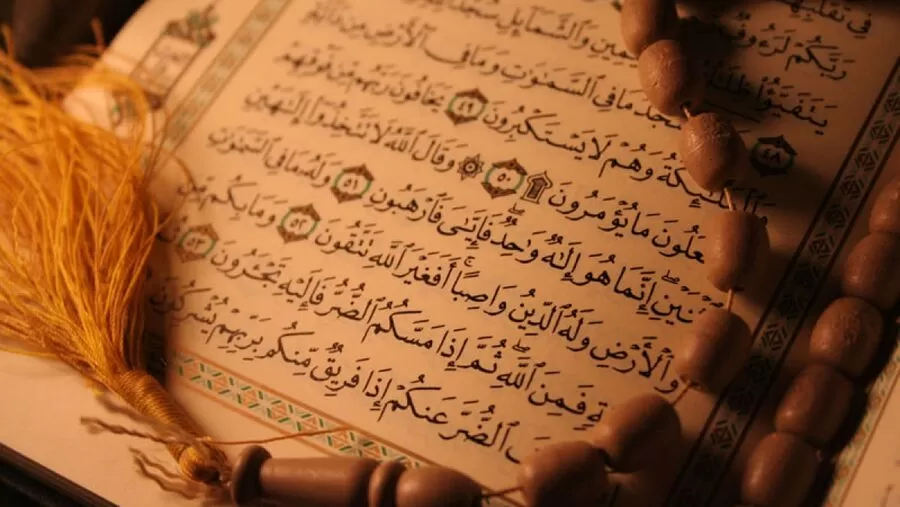مدار الساعة,شؤون دينية