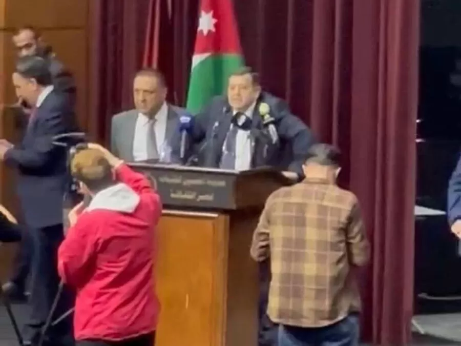 مدار الساعة,أخبار الأحزاب الأردنية,القوات المسلحة الأردنية,وزارة التعليم العالي والبحث العلمي,وزارة التعليم العالي,ديوان المحاسبة,جامعة عمان العربية,جامعة البلقاء التطبيقية,جامعة الشرق الأوسط,جامعة اليرموك,القوات المسلحة,محكمة التمييز,حزب العمل,مكافحة الفساد,سيادة القانون,محكمة أمن الدولة