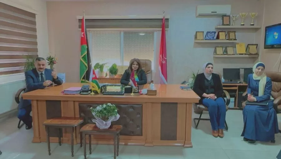 مدار الساعة,مناسبات أردنية,وزارة التربية والتعليم