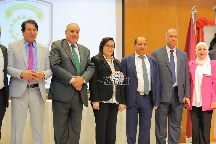 مدار الساعة,أخبار اقتصادية,وزير العمل,وزيرة العمل,الملك عبدالله الثاني,الملك عبد الله الثاني,الإنزالات الجوية,القوات المسلحة الأردنية,الهيئة الخيرية الهاشمية,المركز الثقافي الملكي,وزارة العمل,غرفة صناعة الأردن,يوم العمال,اليوبيل الفضي,القوات المسلحة,سلاح الجو الملكي