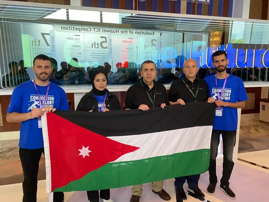 مدار الساعة,أخبار الجامعات الأردنية,الملك عبدالله الثاني,الحسين بن عبدالله الثاني,جامعة البلقاء التطبيقية,اليوبيل الفضي,الذكاء الاصطناعي