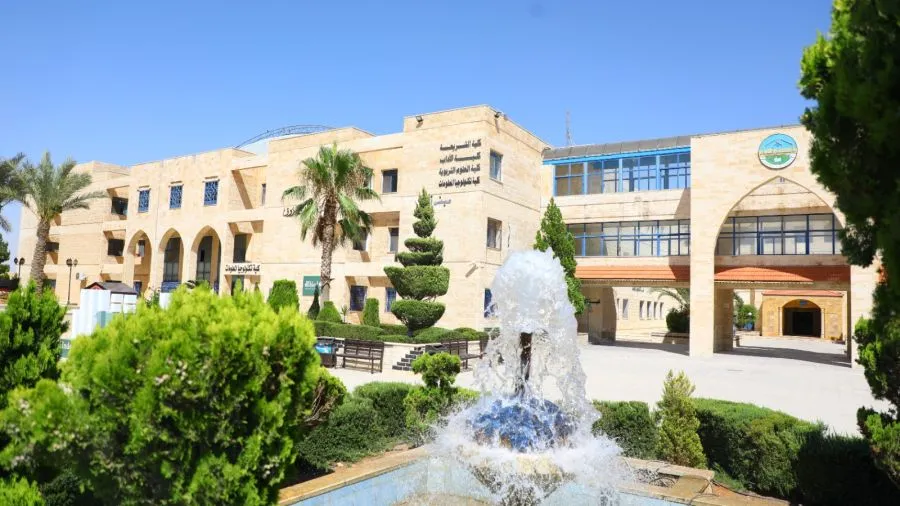 مدار الساعة,أخبار الجامعات الأردنية,الملك عبدالله الثاني,جامعة الزرقاء,اليوبيل الفضي