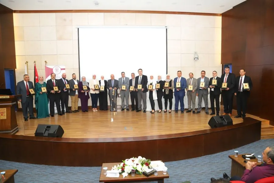 مدار الساعة,أخبار الجامعات الأردنية,جامعة البترا,الذكاء الاصطناعي,خدمة العلم,الأستاذ الدكتور رامي عبد المجيد عبد الرحيم,الأستاذ الدكتور فيصل أسعد أبو الرب,الأستاذ الدكتور مياس محمد أحمد الريماوي,الدكتور ابراهيم فؤاد الخصاونة,الدكتور إحسان سمير سمارة,الدكتور أماني سليمان داوود,الدكتور انس غسان كنعان,الدكتور دعاء عزمي أبو عرقوب,الدكتور سيما غالب مقاطف,الدكتور شريف نصر مخادمة,الدكتور عامر "محمد عزت" الجوخدار,الدكتور فاطمة سليم الطراونة,الدكتور لؤي ناصر حوامدة,الدكتور محمد علي عبد القادر الحيلواني,الدكتور محمد منصور العثمان,الدكتور معن عبد الرحيم جويحان,الدكتور منال شوكت اللبدي,الدكتور نور أمين الساحوري,الدكتور هاني عبد الجواد الكايد,الدكتورة لما بلال أبو حسان