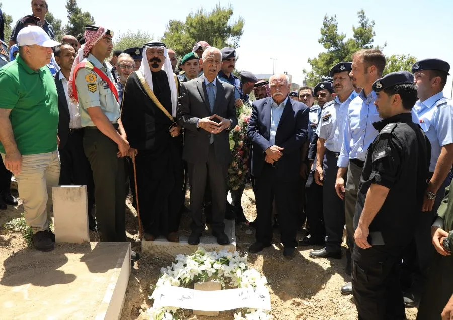 مدار الساعة,Video,فيديو,أخبار الأردن,اخبار الاردن,ولي العهد,الملك عبدالله الثاني,الحسين بن عبدالله الثاني,الملك الحسين بن طلال,الديوان الملكي الهاشمي,مجلس الأعيان,الخطوط الجوية الملكية الأردنية,سلاح الجو الملكي