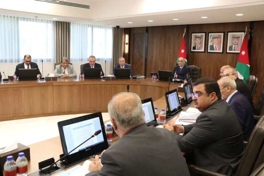 مدار الساعة,أخبار الأردن,اخبار الاردن,رئيس الوزراء,دائرة الأحوال المدنية والجوازات,دائرة الأحوال المدنية,المعهد المروري