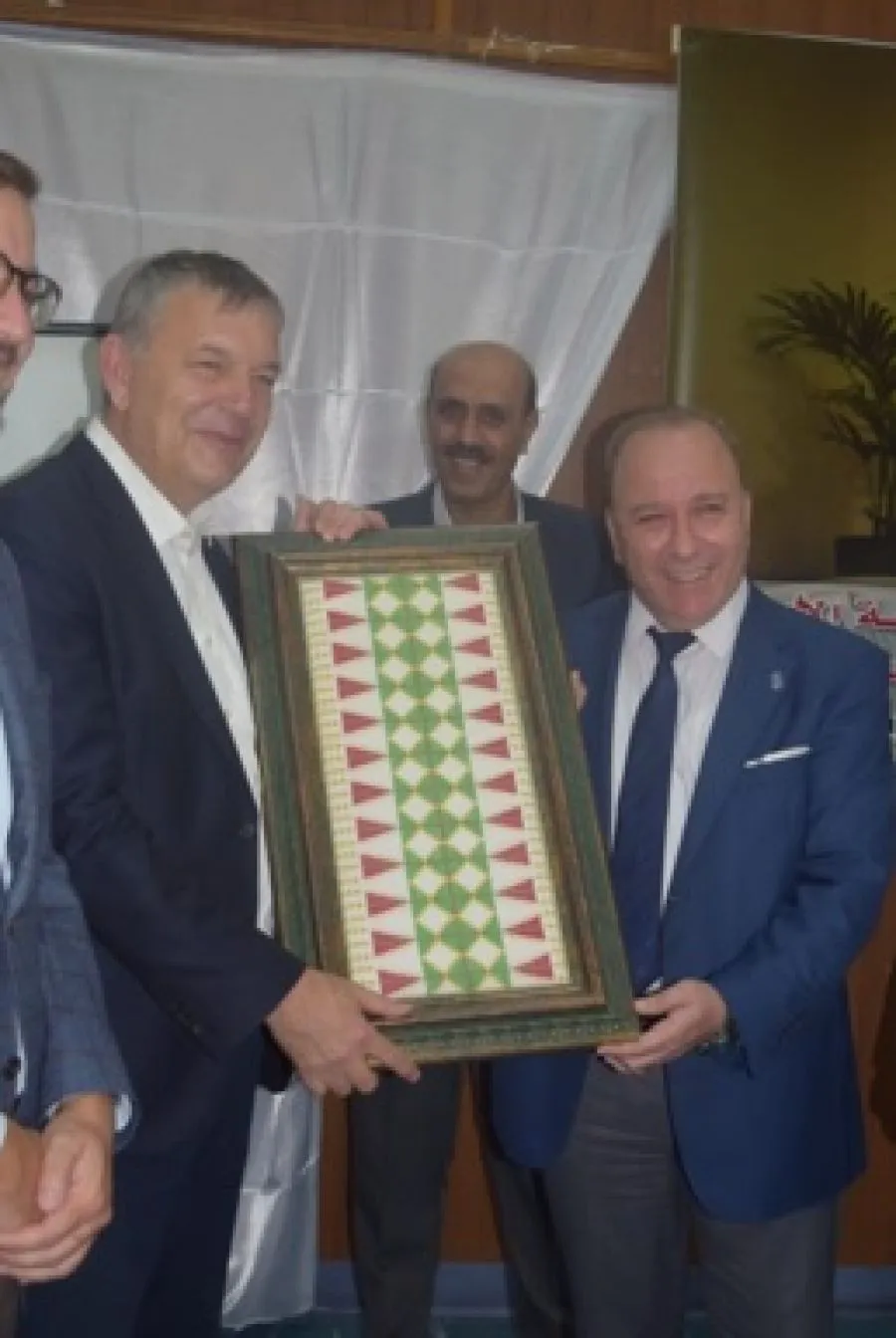 مدار الساعة,مناسبات أردنية,دائرة الشؤون الفلسطينية,أونروا,مخيم البقعة