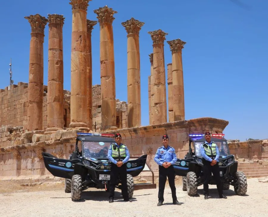 مدار الساعة,أخبار السياحة في الأردن,الملك عبدالله الثاني,مديرية الأمن العام,الديوان الملكي الهاشمي,الأمن العام,الشرطة السياحية