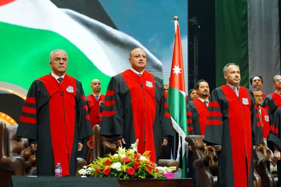 مدار الساعة,أخبار الجامعات الأردنية,الملك عبد الله الثاني بن الحسين,جامعة عمان الأهلية,اليوبيل الفضي,قطاع غزة