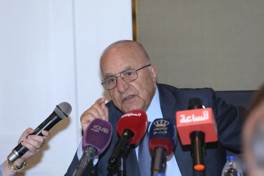 مدار الساعة,مناسبات أردنية,المؤتمر الوطني الخاص في التغير المناخي,رئيس الوزراء,المركز الوطني لمكافحة الأوبئة,وزراة الأشغال العامة والإسكان,البنك العربي الإسلامي الدولي,مجلس الأعيان,غرفة صناعة عمان,مجلس النواب,أمانة عمان الكبرى,مركز الحسين للسرطان,البنك الأردني الكويتي,البنك العربي,قطاع البنوك,منتدى التنمية والبيئة,البنك المركزي,الاتحاد الأردني لشركات التأمين,شركة زين للاتصالات