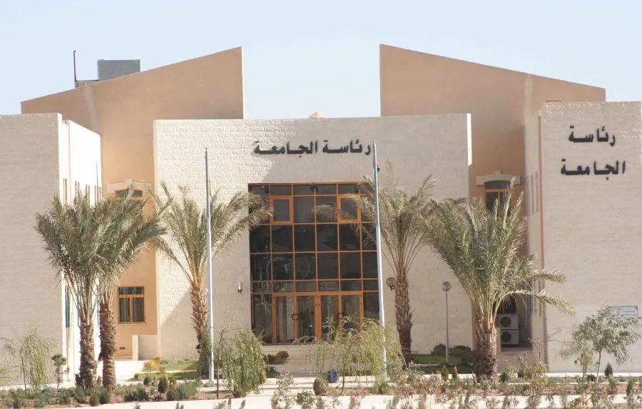 مدار الساعة,أخبار الجامعات الأردنية,وزير التعليم العالي والبحث العلمي,الحسين بن طلال,عزمي محافظة,الإرادة الملكية السامية