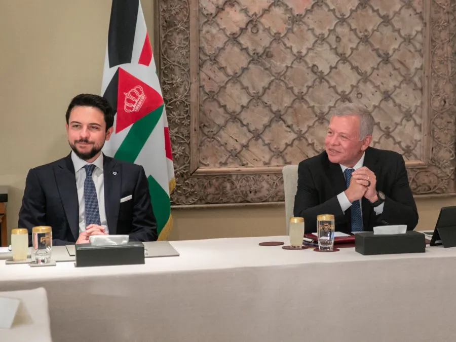 مدار الساعة,أخبار الجامعات الأردنية,ولي العهد,الملك عبدالله الثاني,الأمير الحسين بن عبد الله الثاني,الكلية الجامعية الوطنية,المولد النبوي الشريف