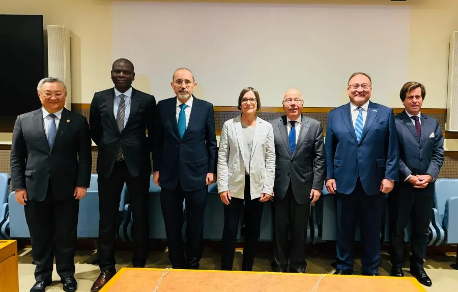 مدار الساعة,أخبار الأردن,اخبار الاردن,نائب رئيس الوزراء,وزير الخارجية وشؤون المغتربين,رئيس الوزراء,أيمن الصفدي,اللجنة الدولية للصليب الأحمر,الضفة الغربية