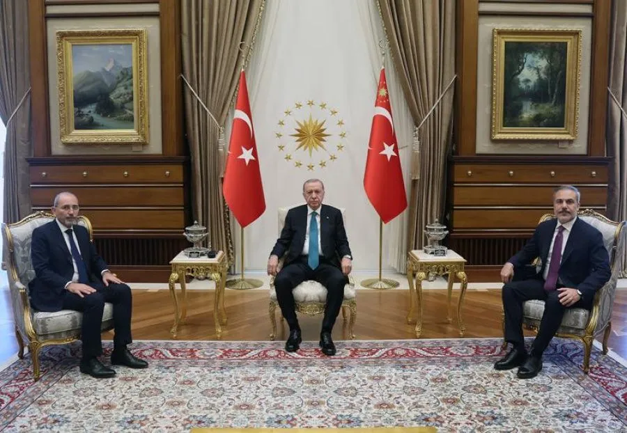 مدار الساعة,أخبار الأردن,اخبار الاردن,نائب رئيس الوزراء,وزير الخارجية وشؤون المغتربين,أيمن الصفدي,الملك عبدالله الثاني,رئيس الوزراء,الضفة الغربية