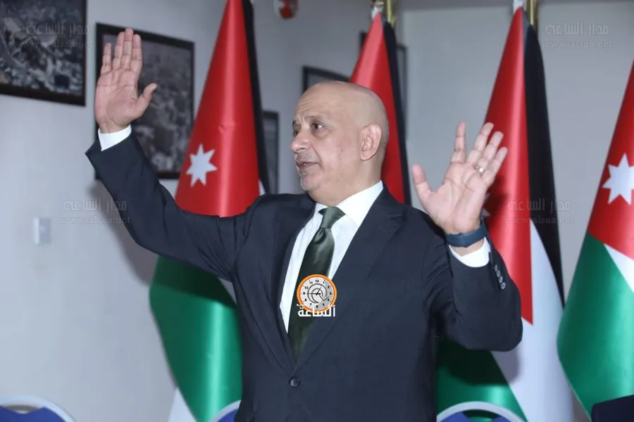 مدار الساعة,أخبار المجتمع الأردني,غرفة تجارة عمان,خليل الحاج توفيق,صالح العرموطي,الدكتور محمود ابو شعيرة,اسامة ابو شعيرة,الصحفي عمر الزيود,الاعلامي فضل معارك