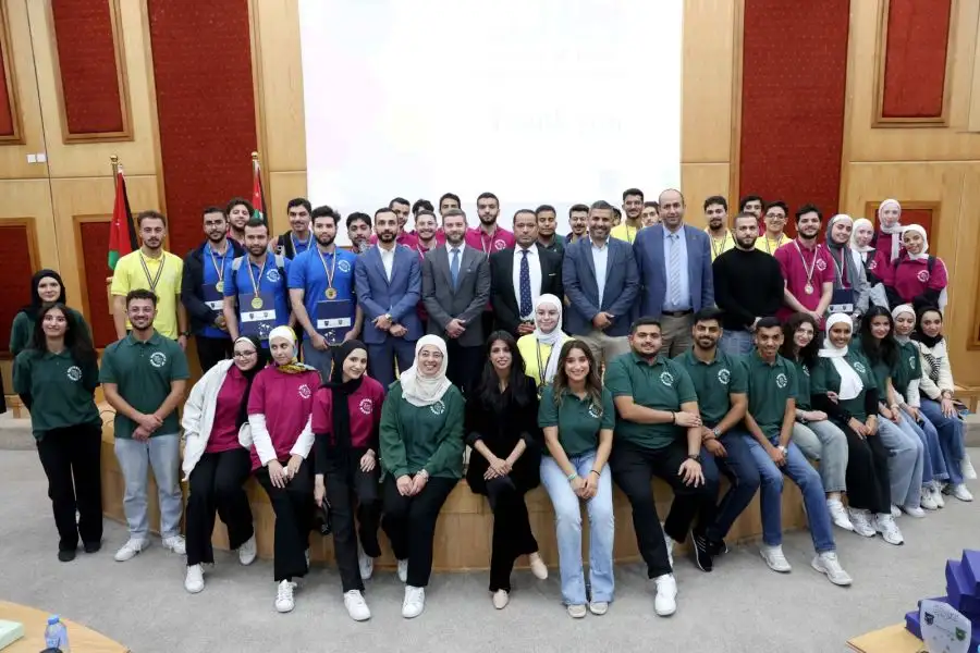 مدار الساعة,أخبار الجامعات الأردنية,الملك عبد الله الثاني,الملكة رانيا العبد الله,بطولة غرب آسيا,كورونا,الاتحاد الأوروبي,هيئة الأركان المشتركة,الأمير الحسين بن عبد الله الثاني,الملك عبدالله الثاني,ولي العهد,رئيس الوزراء,الملك الحسين بن طلال,المملكة الأردنية الهاشمية,وزارة الاقتصاد الرقمي والريادة,وزارة التعليم العالي والبحث العلمي,وزارة الاقتصاد الرقمي,وزارة التعليم العالي,الجامعة الأردنية,اللجنة الدولية للصليب الأحمر,مستشفى الجامعة الأردنية,اليوبيل الفضي,الإمارات العربية المتحدة,المنتخب الوطني,جمهورية مصر العربية,الذكاء الاصطناعي,التنمية المستدامة,جائزة الجامعة الرسمية المتميزة