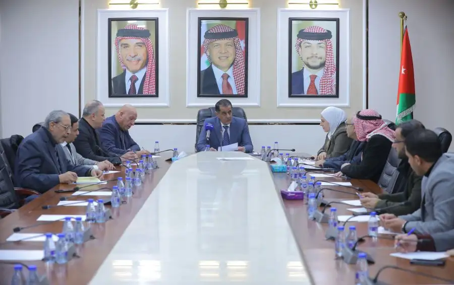 مدار الساعة,أخبار مجلس النواب الأردني,دائرة ضريبة الدخل والمبيعات,وزارة التربية والتعليم,دائرة ضريبة الدخل,مجلس النواب