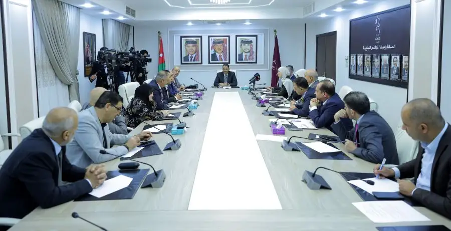 مدار الساعة,أخبار مجلس النواب الأردني,يعرب القضاة,وزارة الصناعة والتجارة,المؤسسة الاستهلاكية المدنية,وزارة الصناعة,المواصفات والمقاييس,الاستهلاكية المدنية,التجارة الإلكترونية,التنمية المستدامة