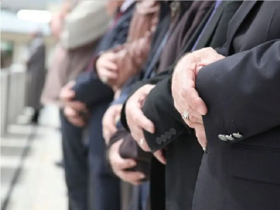 مدار الساعة,شؤون دينية