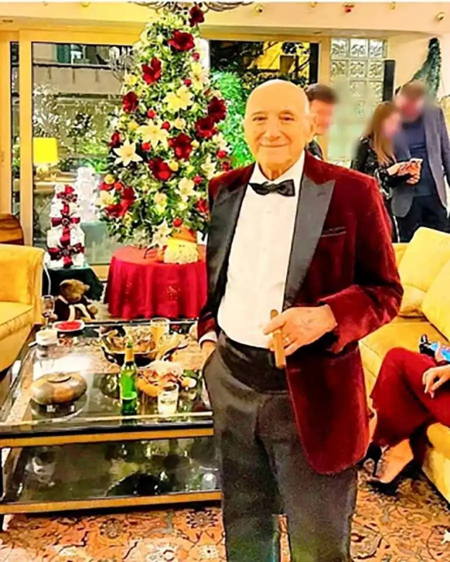 مدار الساعة,أخبار خفيفة ومنوعة,وزير الثقافة