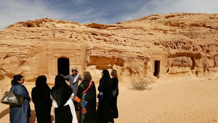 مدار الساعة,أخبار خفيفة ومنوعة
