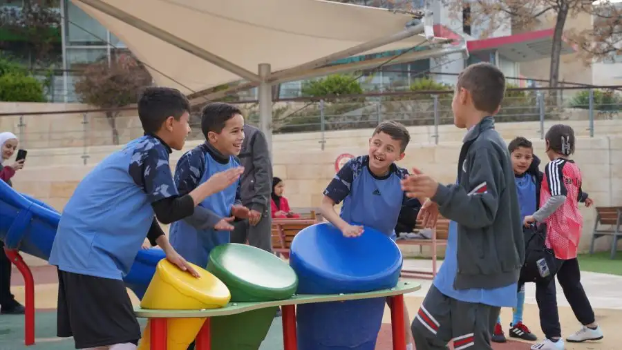 مدار الساعة,مناسبات أردنية,البنك العربي الإسلامي الدولي,البنك الأردني الكويتي,البنك العربي,بنك الأردن,بنك الاتحاد,بنك لبنان والمهجر,البنك التجاري الأردني,سلطنة عمان