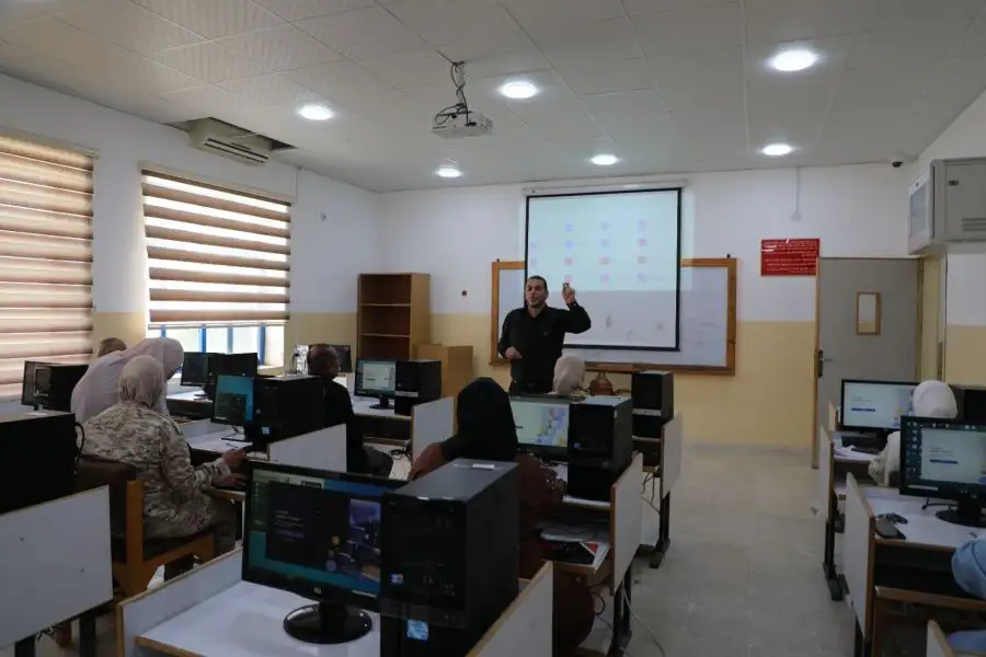 مدار الساعة,مناسبات أردنية,جامعة الزرقاء