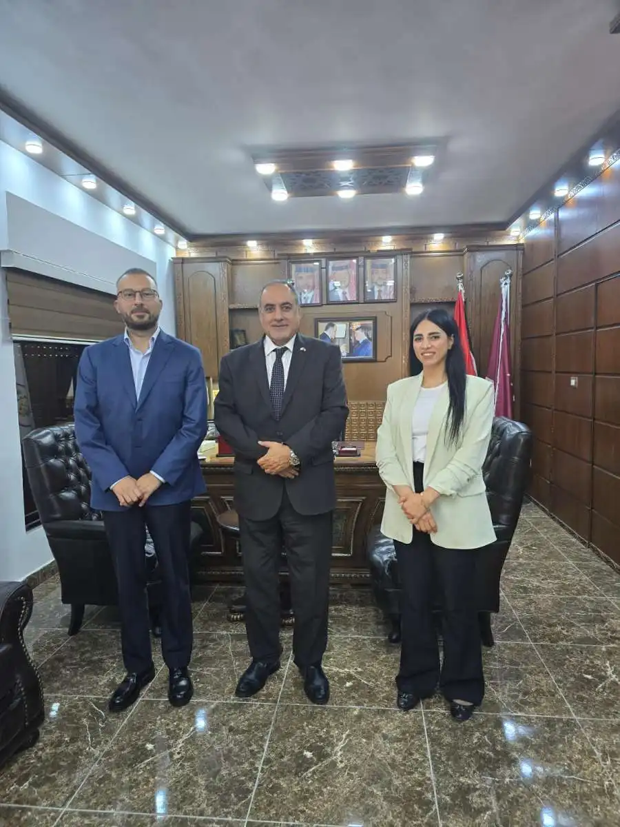 مدار الساعة,مناسبات أردنية,وزارة العمل,وزارة التخطيط والتعاون الدولي,وزارة التخطيط